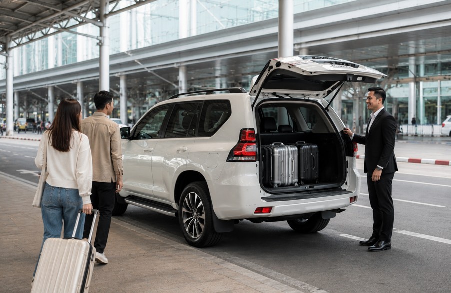 Siam Ride SUV for private airport transfer in Thailand